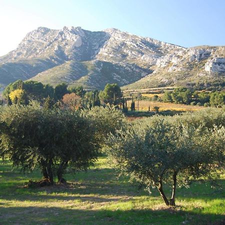 Sous Le Soleil Des Alpilles Apartment Mouries Exterior foto