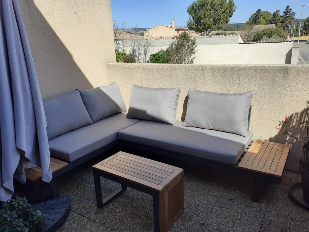Sous Le Soleil Des Alpilles Apartment Mouries Exterior foto