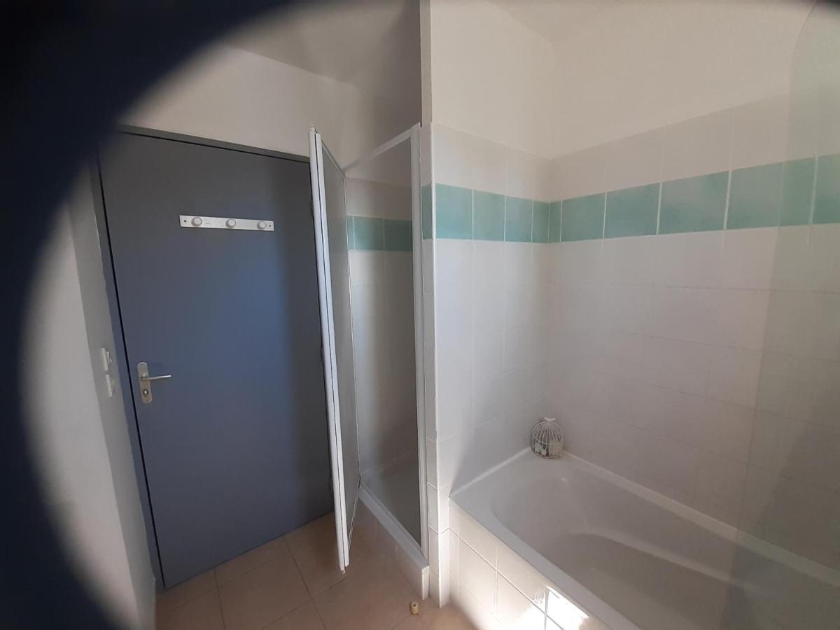 Sous Le Soleil Des Alpilles Apartment Mouries Exterior foto