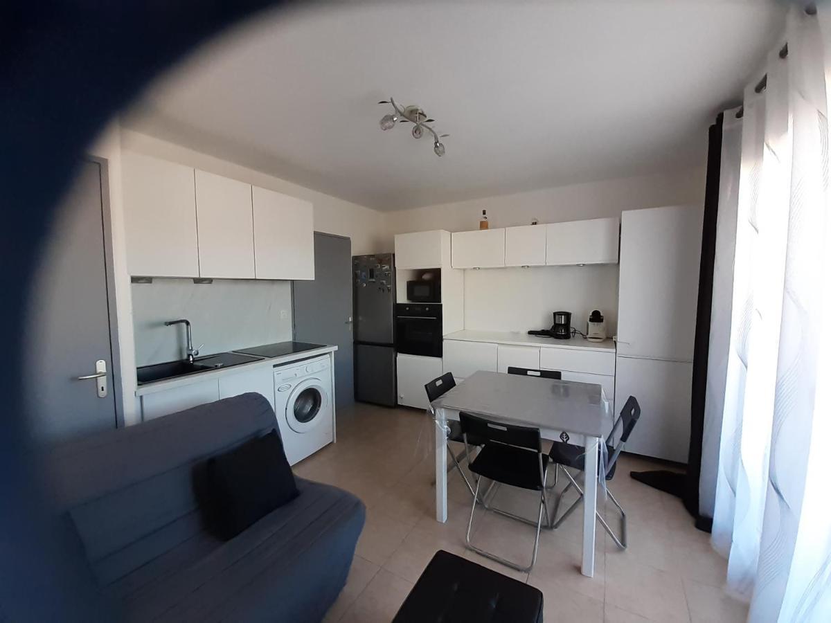 Sous Le Soleil Des Alpilles Apartment Mouries Exterior foto