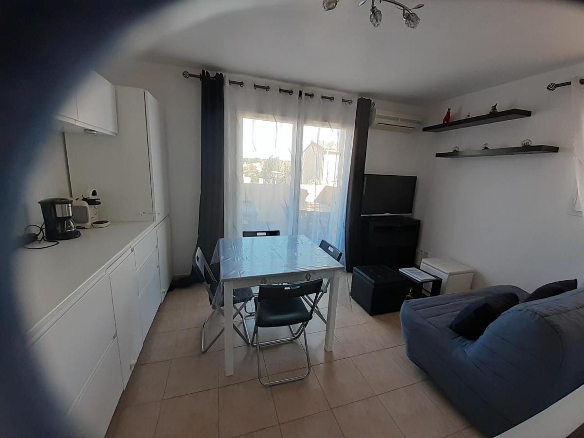 Sous Le Soleil Des Alpilles Apartment Mouries Exterior foto