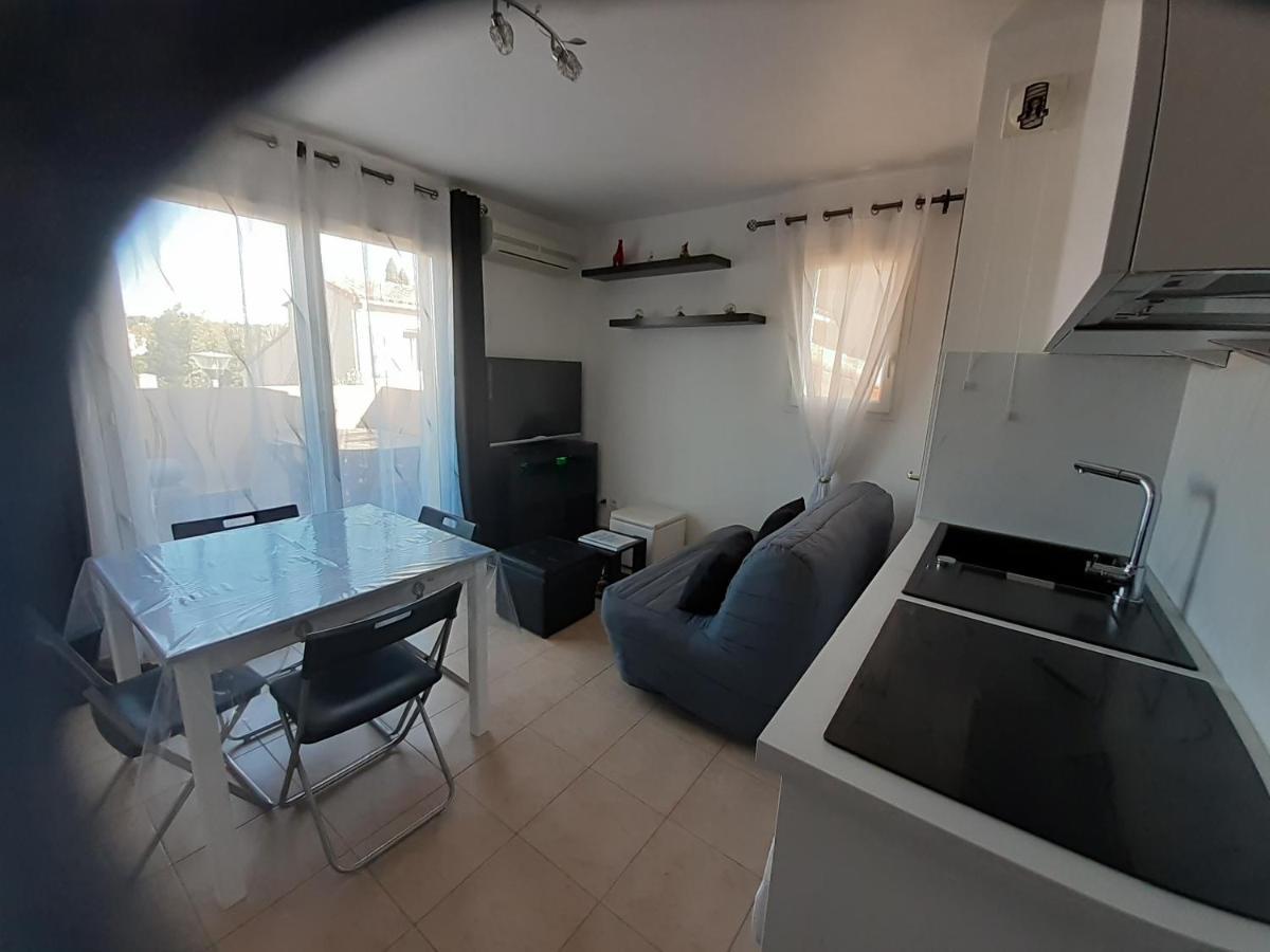 Sous Le Soleil Des Alpilles Apartment Mouries Exterior foto