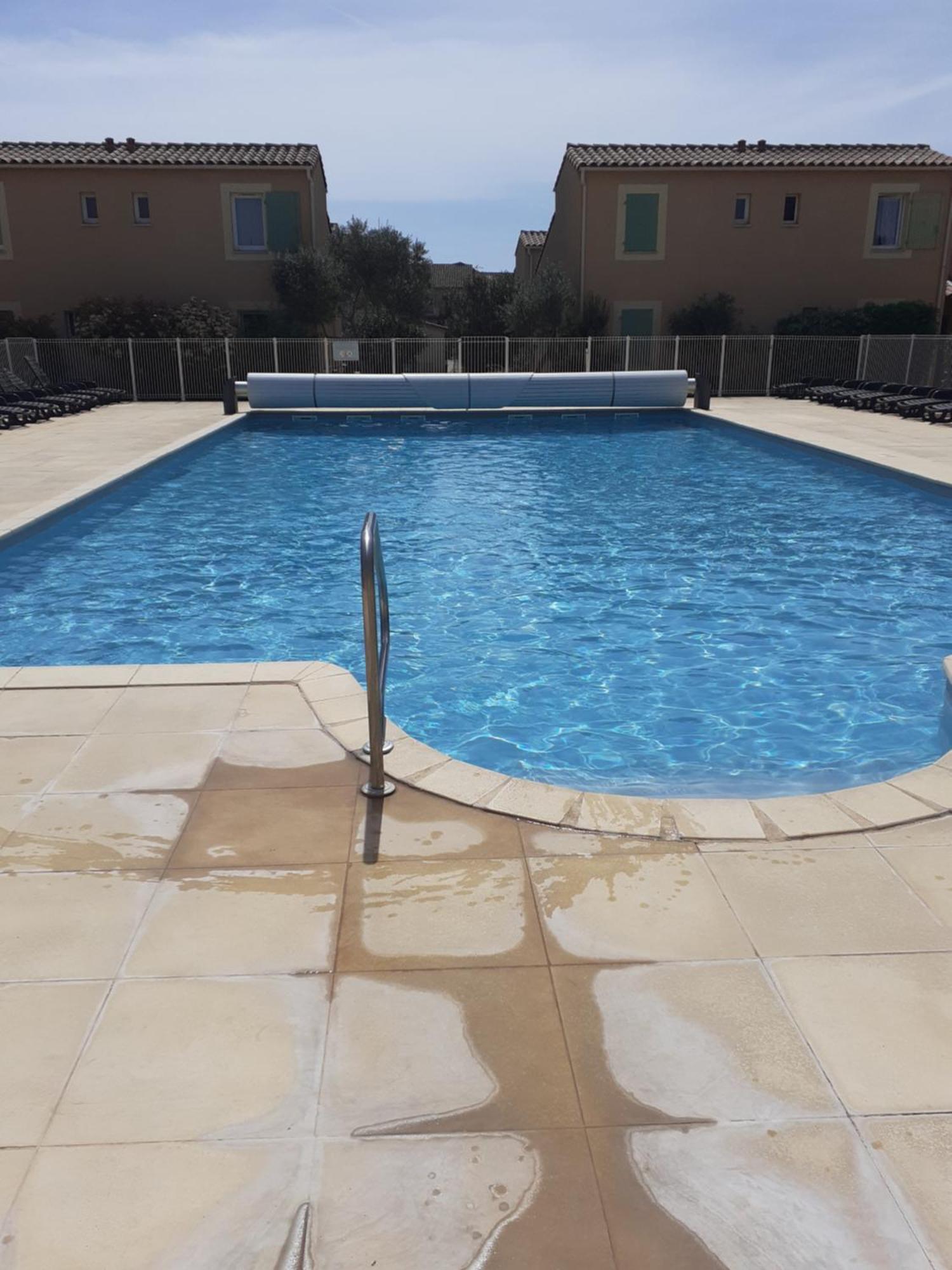 Sous Le Soleil Des Alpilles Apartment Mouries Exterior foto